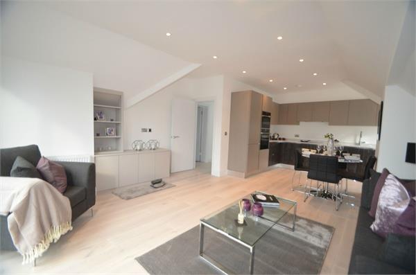 82 Marsh Lane, Mill Hill